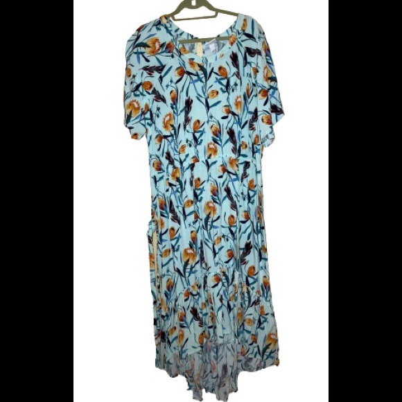 Ava & Viv Dresses & Skirts - Ava & Viv Floral High Low Dress